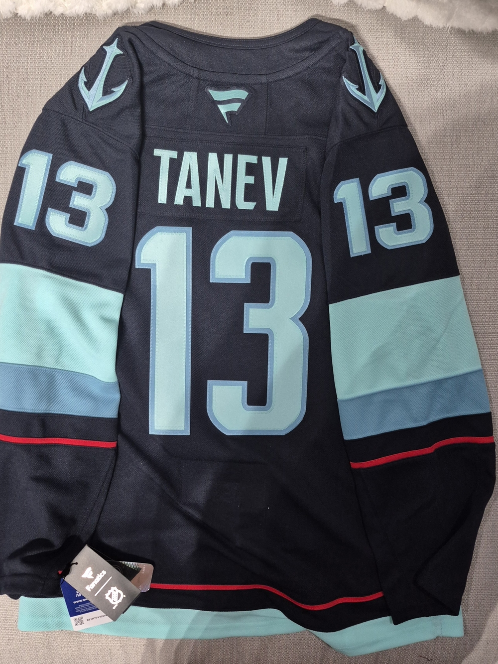 NWT Brandon Tanev Seattle Kraken Home Jersey $229 retail size 44